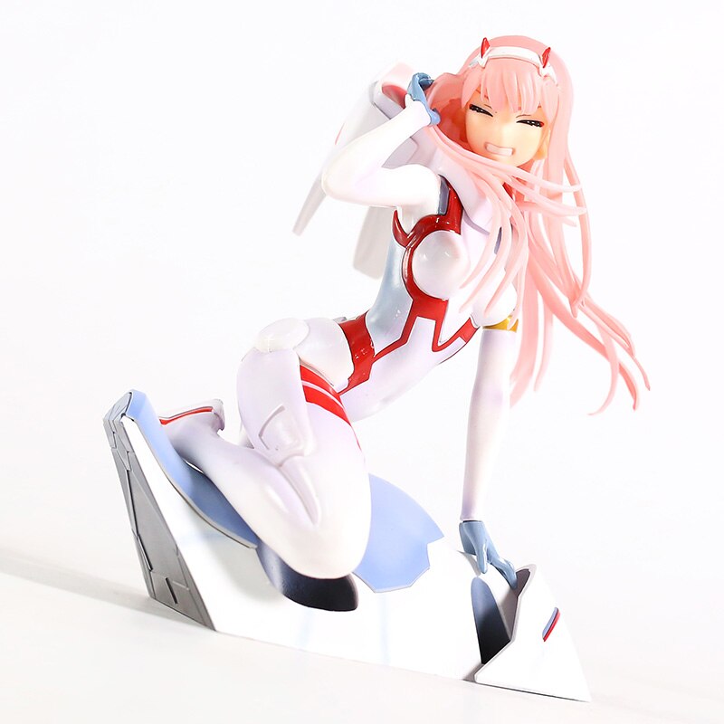 Darling in the FRANXX | ダーリン・イン・ザ・フランキス The Queen of Mecha: Zero Two Premium PVC Figure - White Body Suit Edition