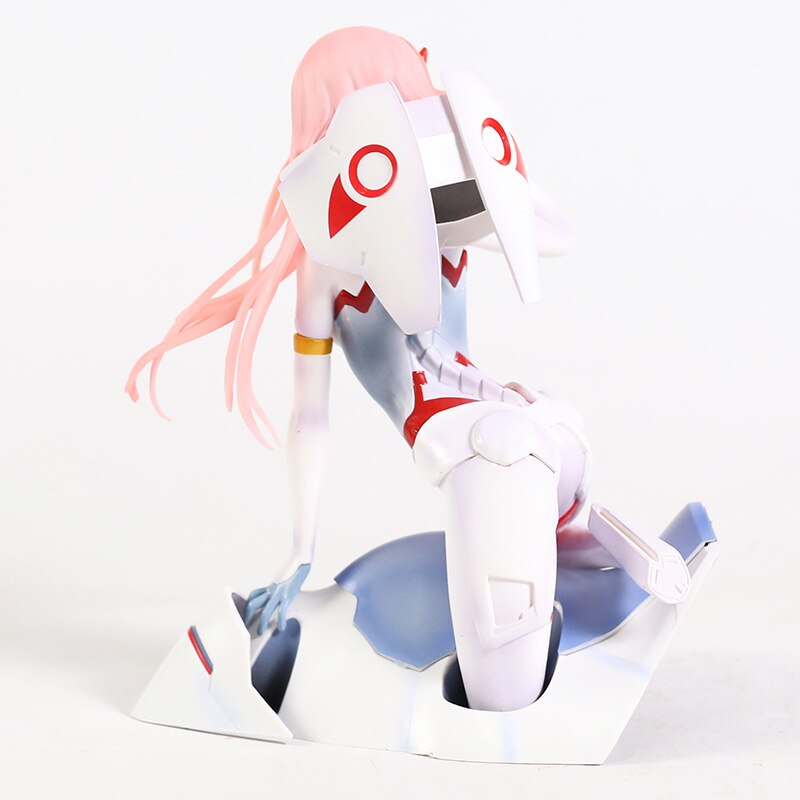 Darling in the FRANXX | ダーリン・イン・ザ・フランキス The Queen of Mecha: Zero Two Premium PVC Figure - White Body Suit Edition