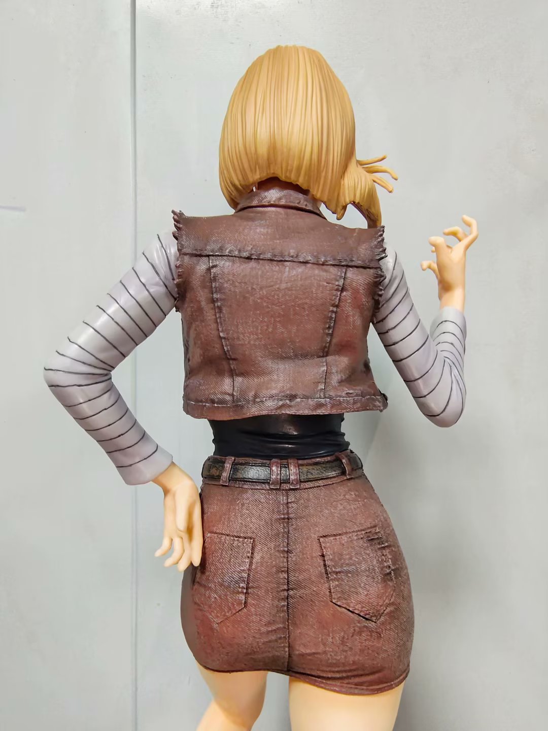 DRAGON BALL Z  | ドラゴンボールZ - ANDROID 18 Brown/Bue Outfit Set Premium PVC Anime Figure