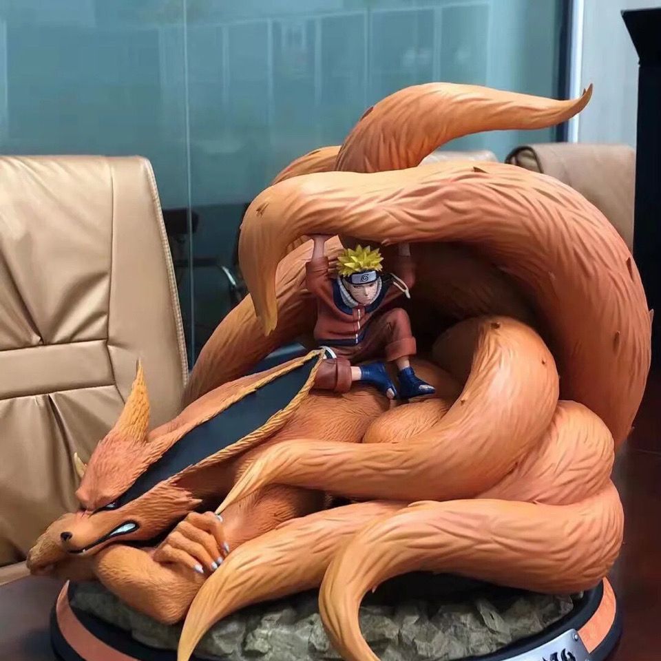 The Ultimate Nine-Tailed Duo: 19cm Premium PVC Naruto Uzumaki and Kyuubi Figure